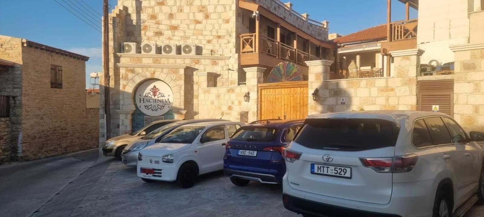 Hotel La Hacienda Cyprus Limassol Exterior foto